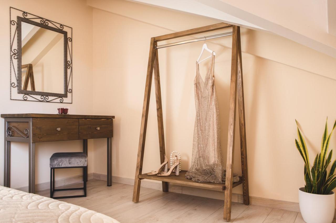 Gold Olive Suites Alykanas  Eksteriør billede
