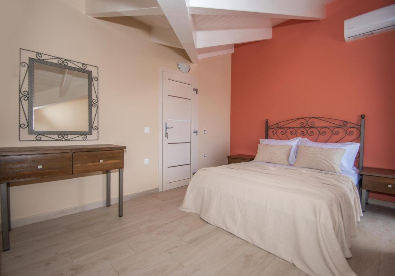 Gold Olive Suites Alykanas  Eksteriør billede