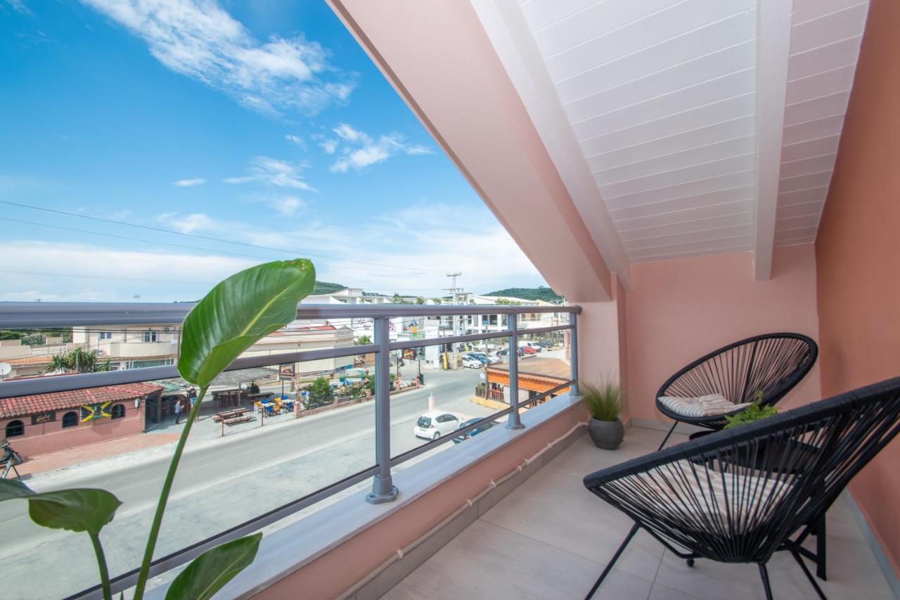 Gold Olive Suites Alykanas  Eksteriør billede